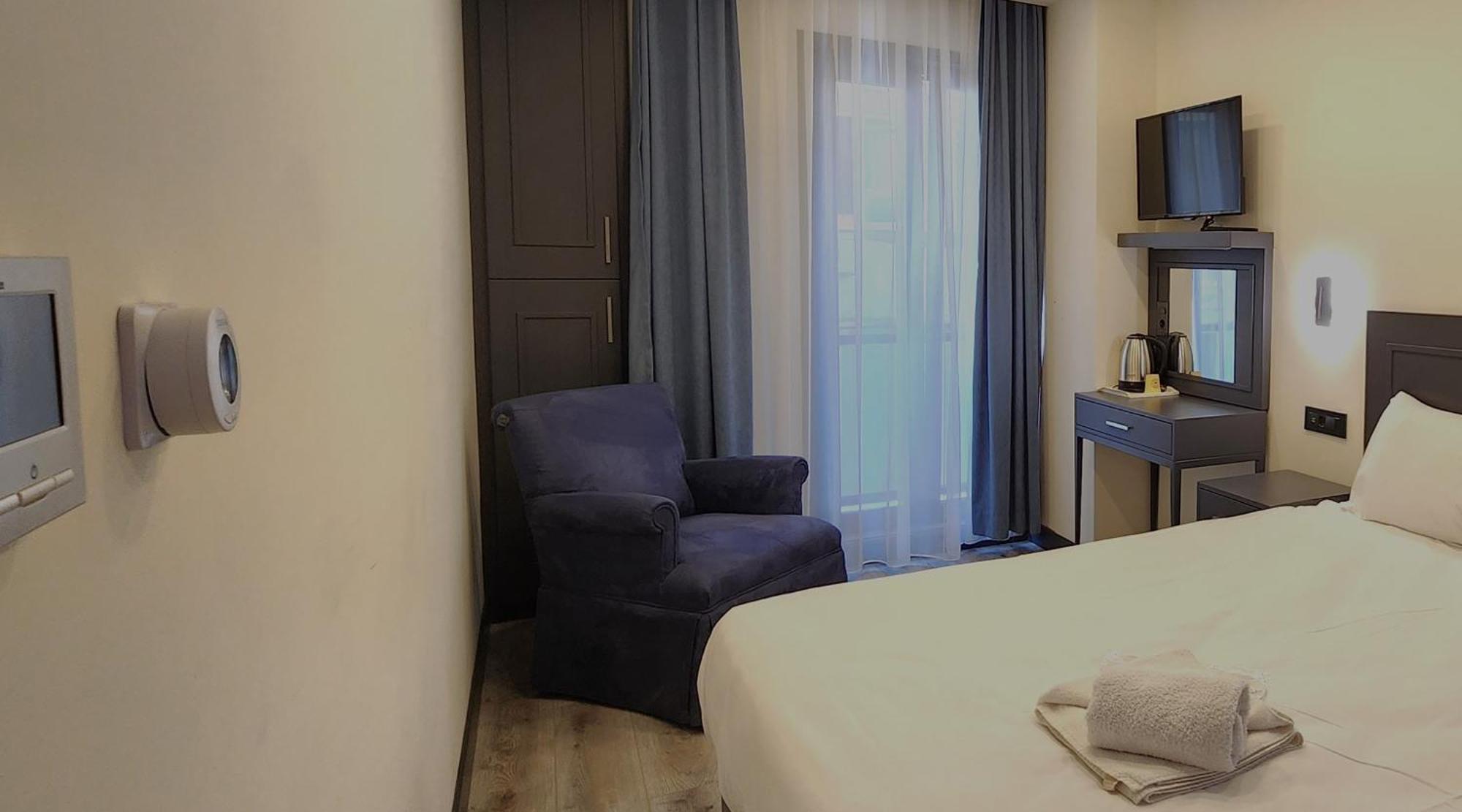 Shishly Palace Otel